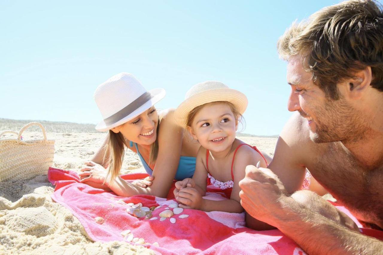 6 Berth Caravan For Hire At Martello Beach Holiday Park In Essex Ref 29017Y Hotel Clacton-on-Sea Luaran gambar